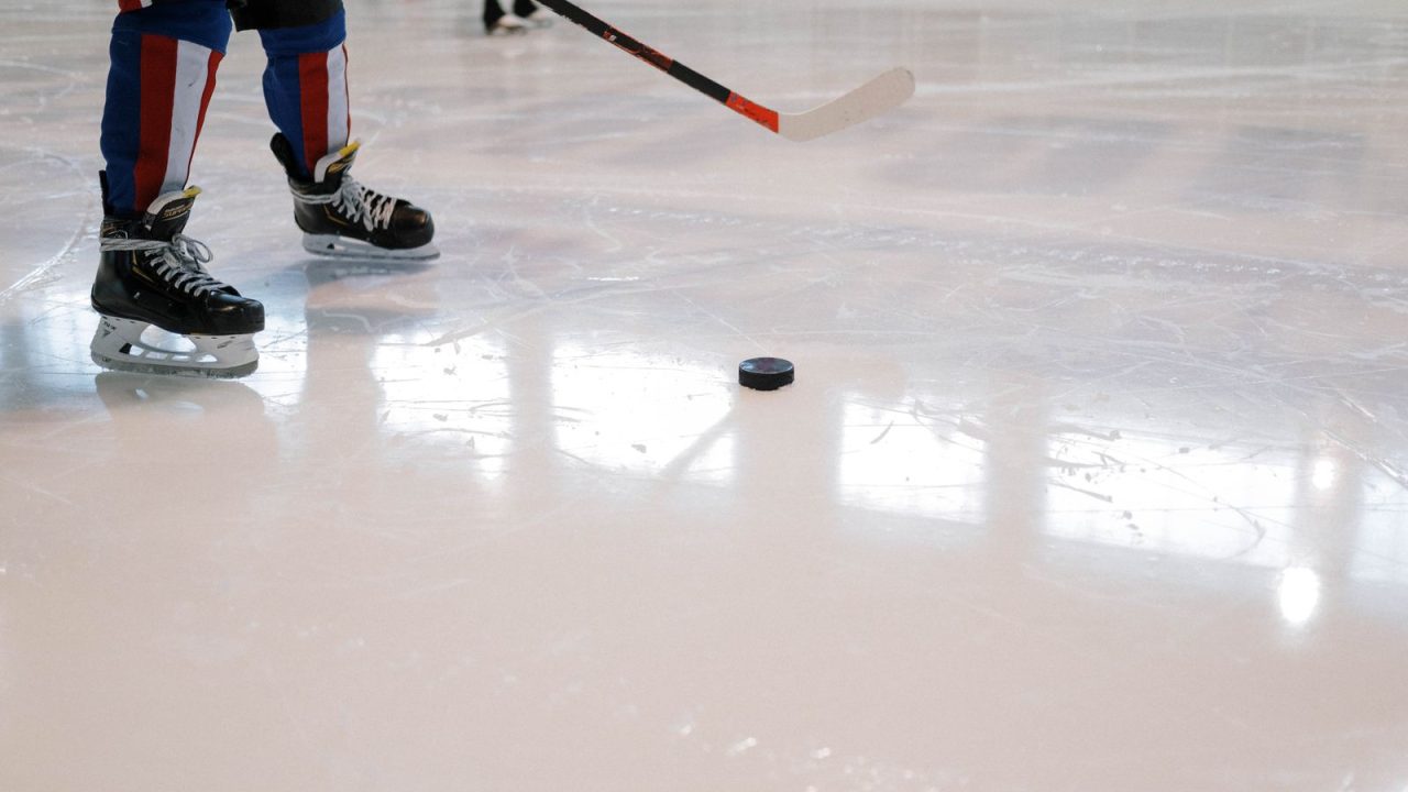 Im Eishockey sind live Wetten auf das Endergebnis und das nächste Tor zulässig.